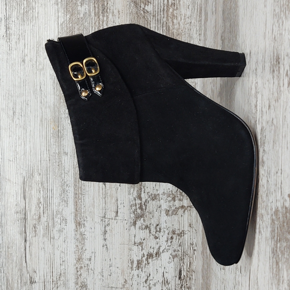 🟥Steven by Steve Madden Black Fine Suede Booties